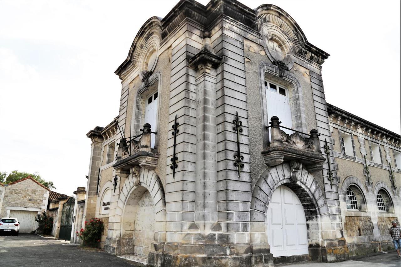 Gite Le Bonheur Hiersac Exterior foto