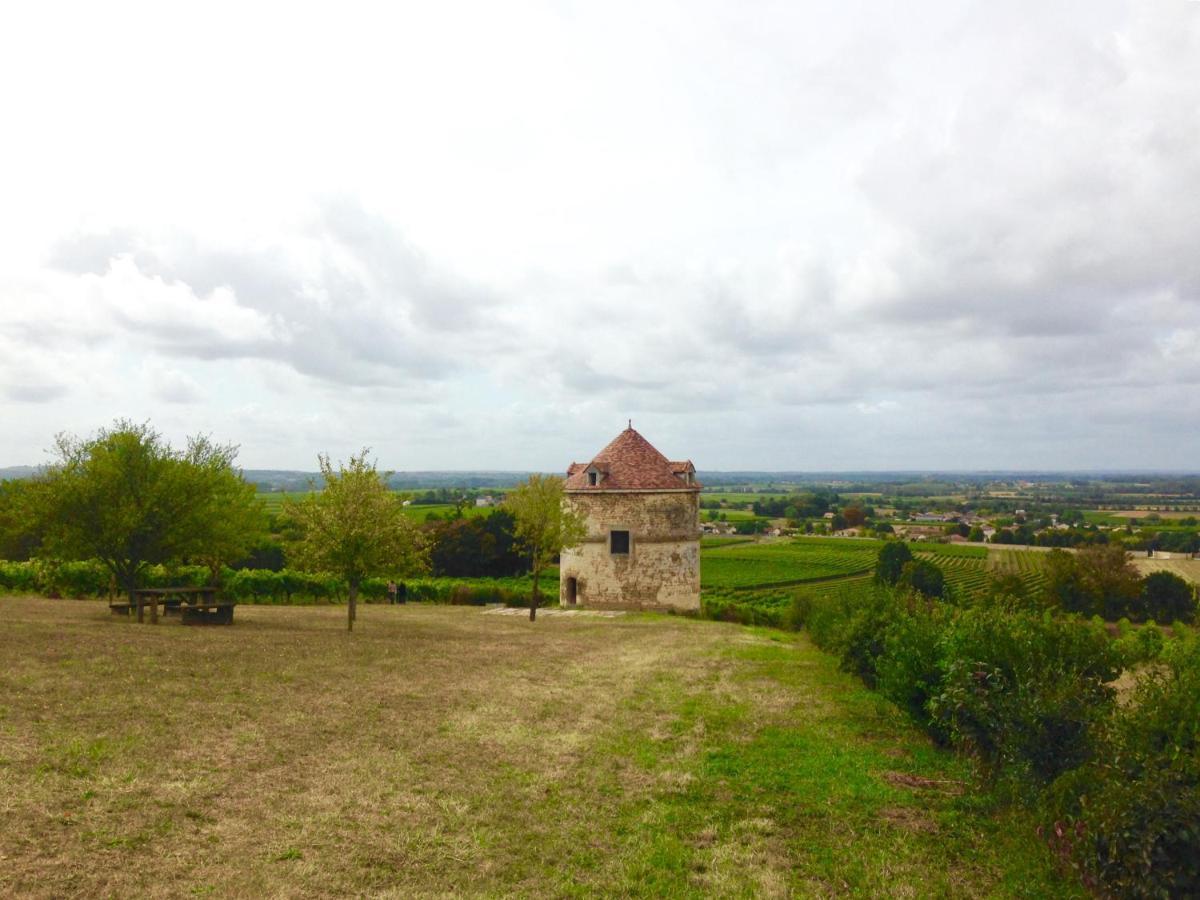 Gite Le Bonheur Hiersac Exterior foto